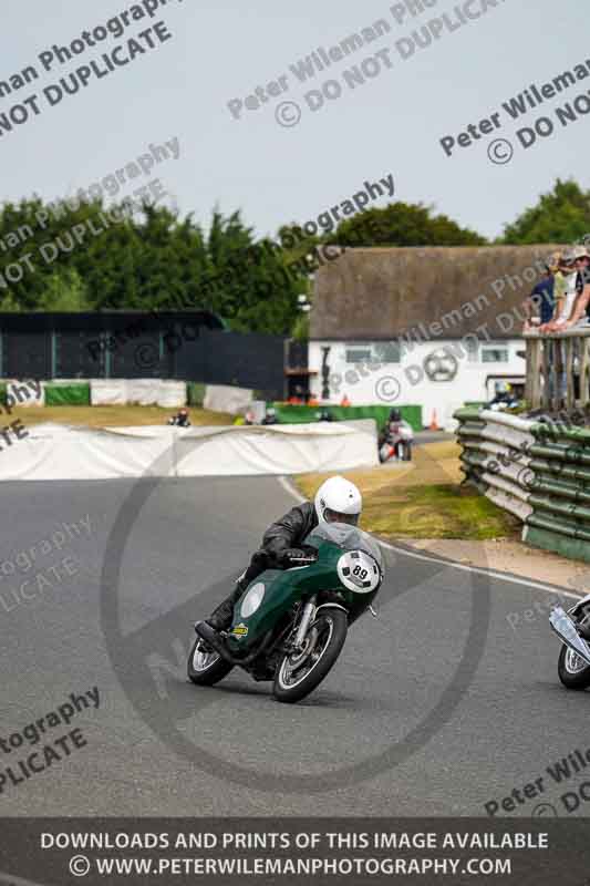 Vintage motorcycle club;eventdigitalimages;mallory park;mallory park trackday photographs;no limits trackdays;peter wileman photography;trackday digital images;trackday photos;vmcc festival 1000 bikes photographs